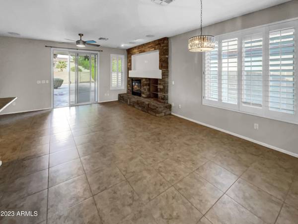 Chandler, AZ 85225,2882 E TYSON Street