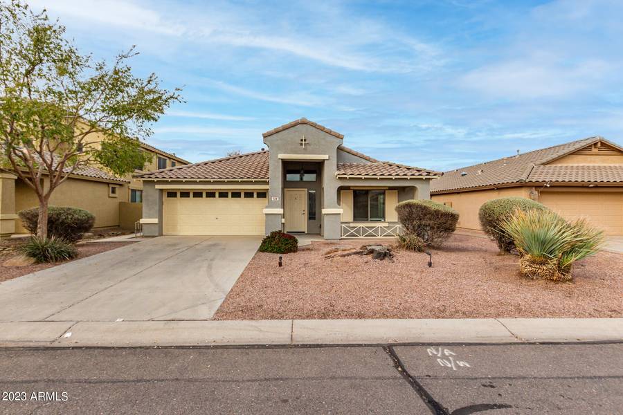 724 E DRY CREEK Road, San Tan Valley, AZ 85143