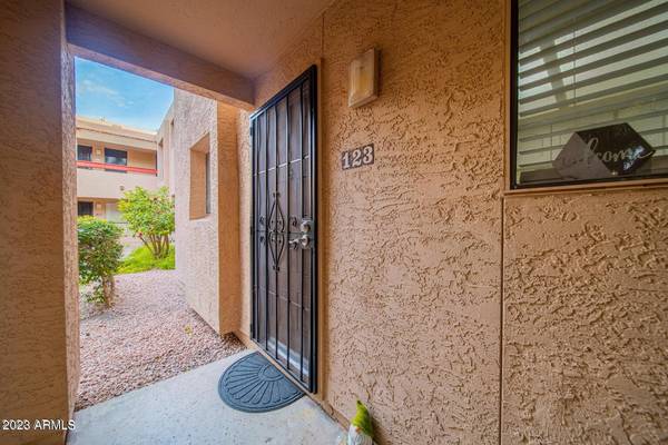 Phoenix, AZ 85051,3131 W COCHISE Drive #123