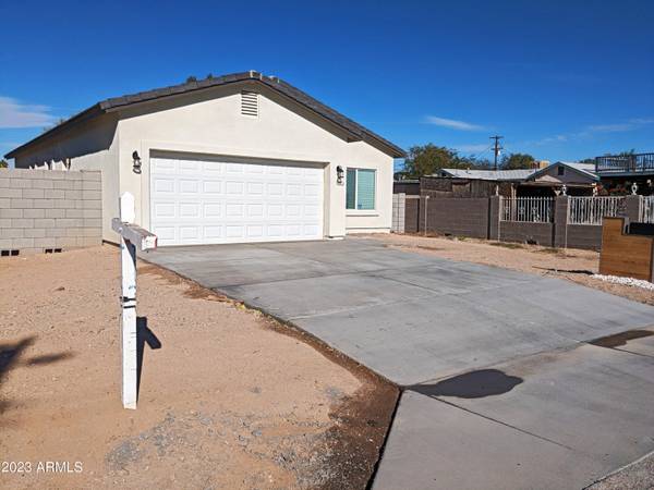 Mesa, AZ 85207,9802 E BOULDER Drive