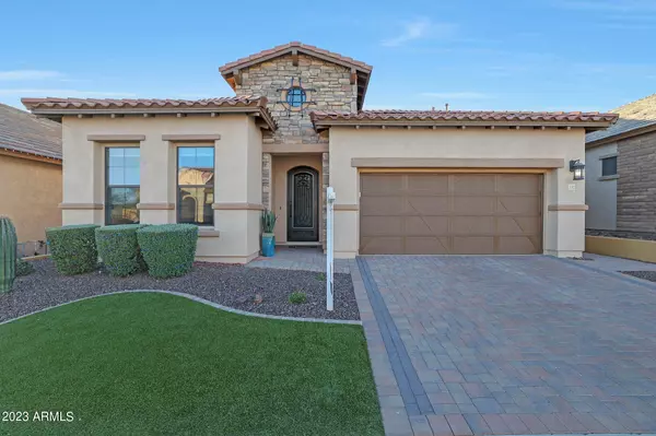 2052 N RED Cliff, Mesa, AZ 85207