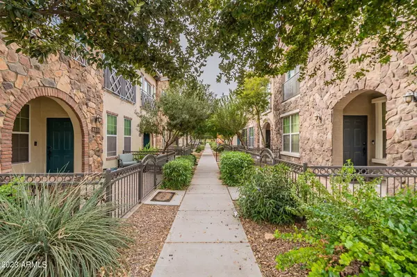Gilbert, AZ 85297,4761 E PORTOLA VALLEY Drive #102