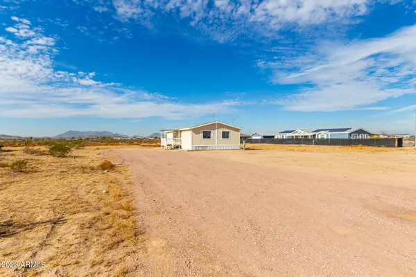 2408 S 366th Avenue, Tonopah, AZ 85354