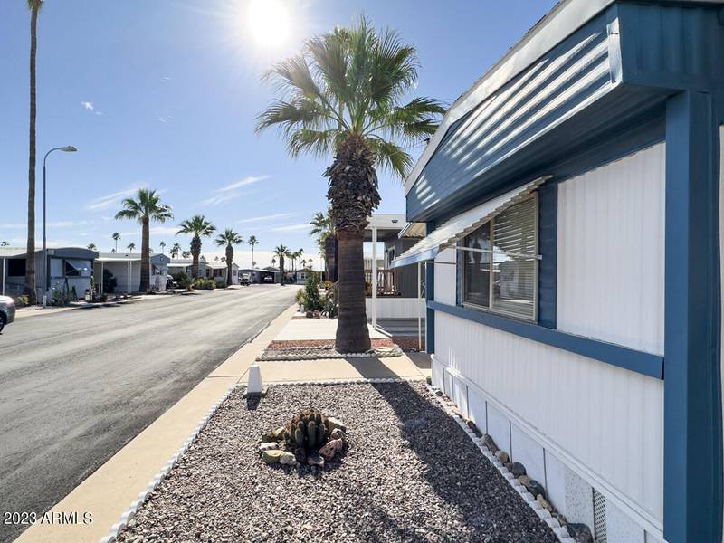 351 N MERIDIAN Road #141, Apache Junction, AZ 85120