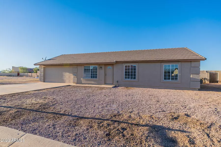 14196 S TAMPICO Road, Arizona City, AZ 85123