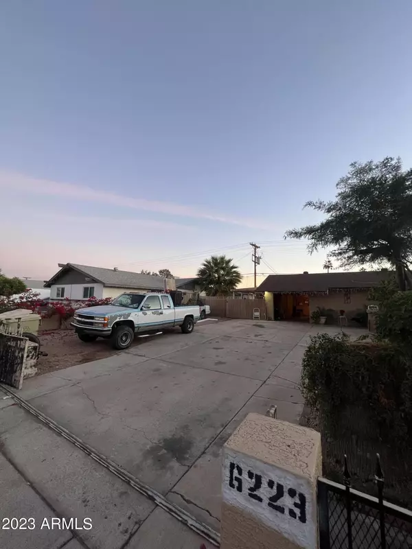 Glendale, AZ 85301,6223 W COLTER Street