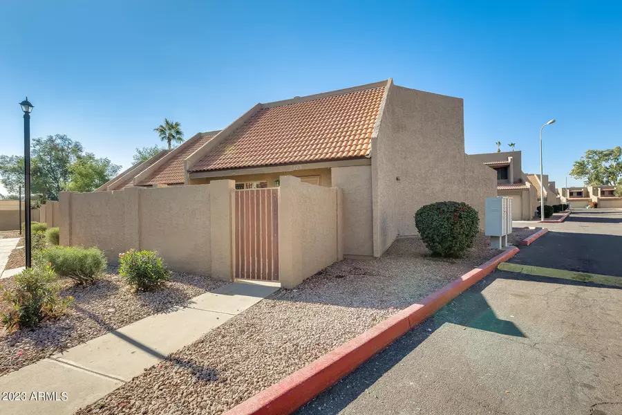 7323 N 43RD Lane, Glendale, AZ 85301