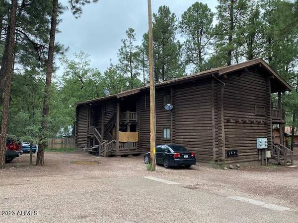 300 E WHITE MOUNTAIN Boulevard, Pinetop, AZ 85935