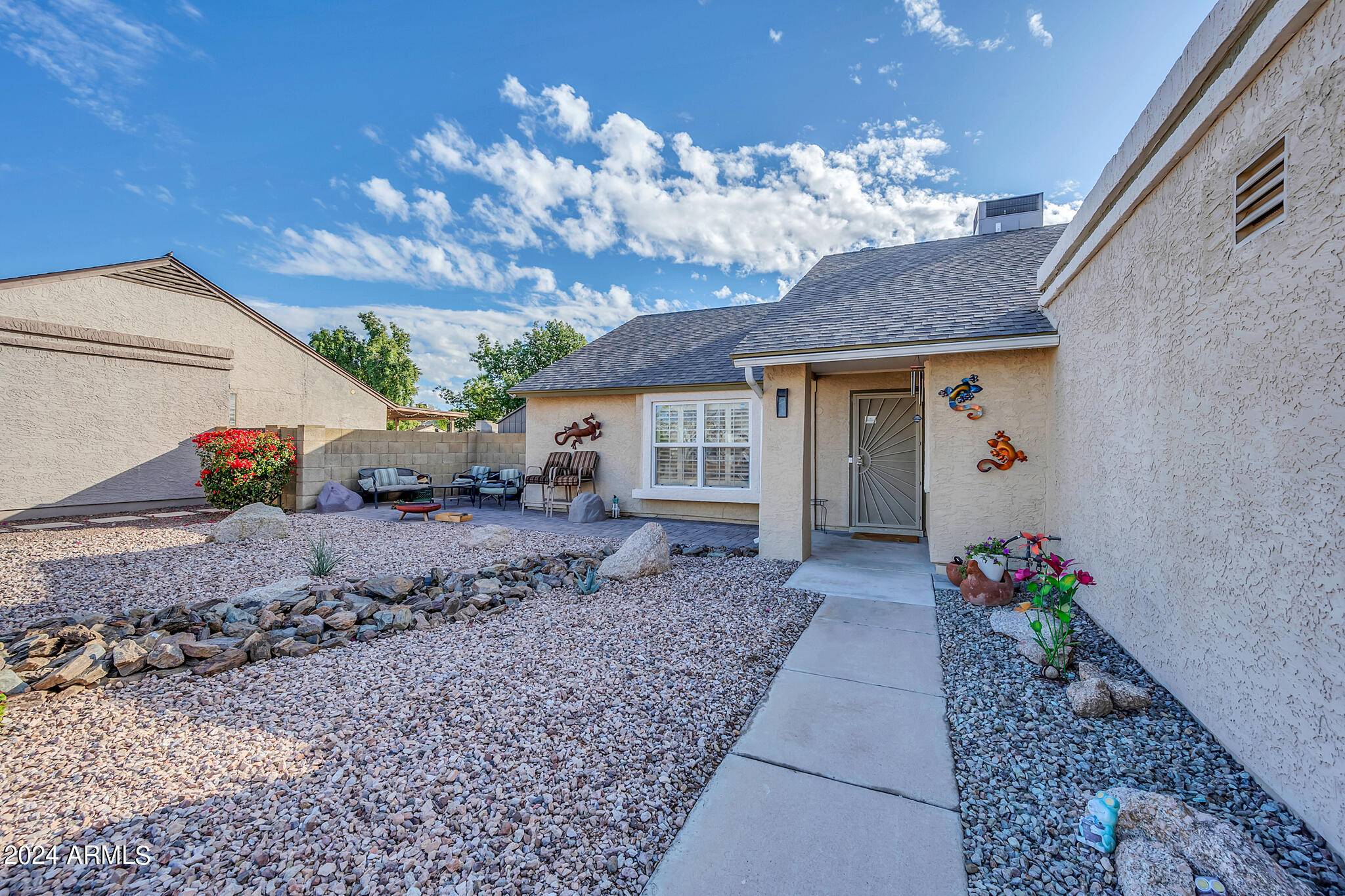 Phoenix, AZ 85024,1035 E SEQUOIA Drive