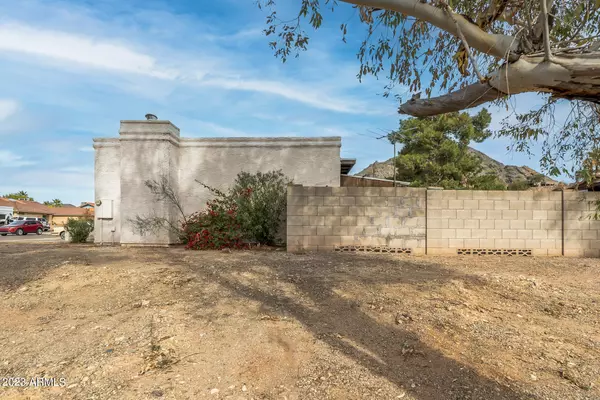 Phoenix, AZ 85022,13001 N 23rd Place