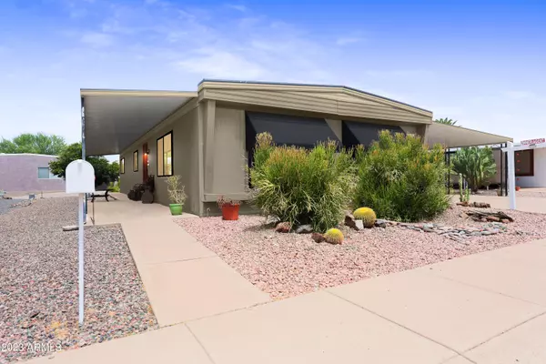 2442 N SNEAD Drive, Mesa, AZ 85215