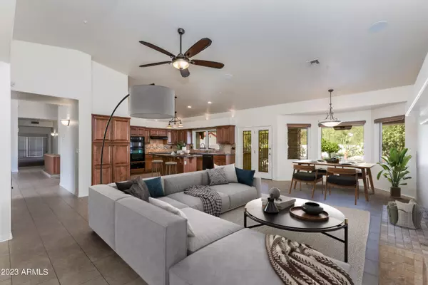 Scottsdale, AZ 85255,8618 E SANTA CATALINA Drive