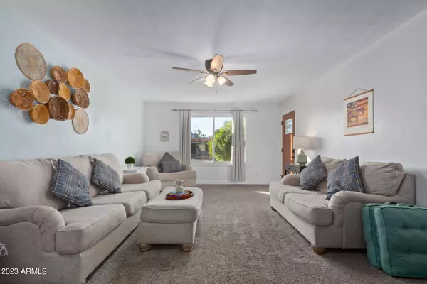 Tempe, AZ 85282,3215 S KACHINA Drive