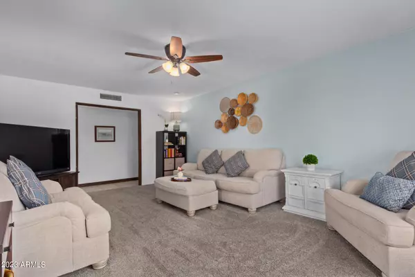 Tempe, AZ 85282,3215 S KACHINA Drive