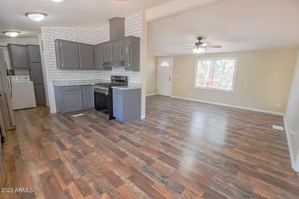 Show Low, AZ 85901,1033 PINE RIDGE Drive