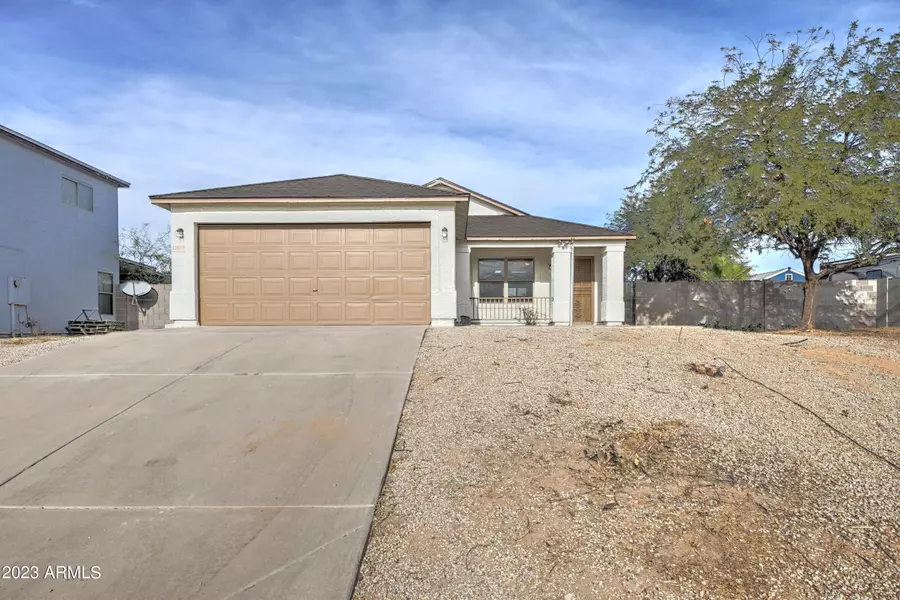 12018 W DELWOOD Drive, Arizona City, AZ 85123