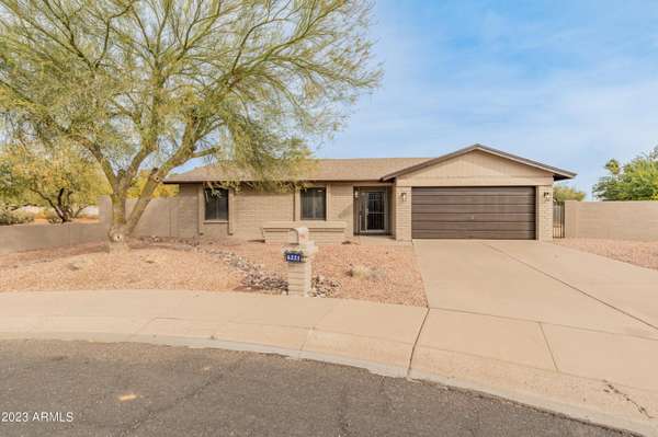 Scottsdale, AZ 85254,6221 E Gelding Drive