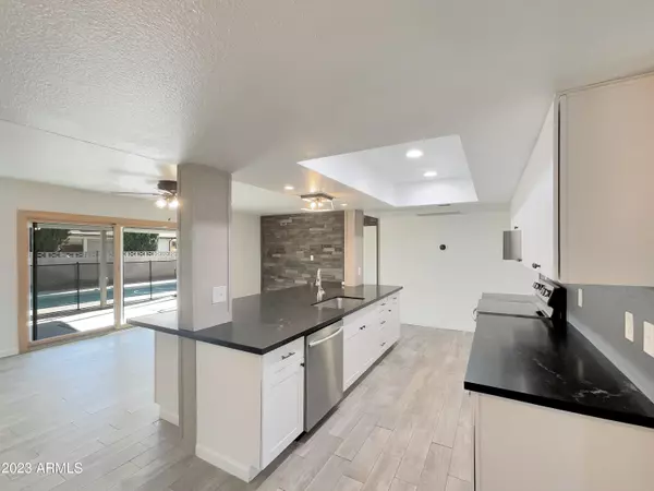 Glendale, AZ 85306,15427 N 56TH Avenue