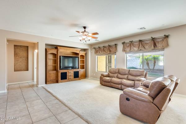 Gilbert, AZ 85297,1381 E BLUEBIRD Drive