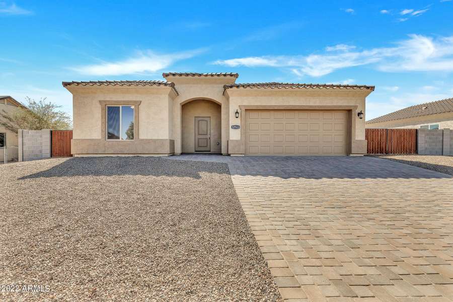 8275 W SWANSEA Drive, Arizona City, AZ 85123