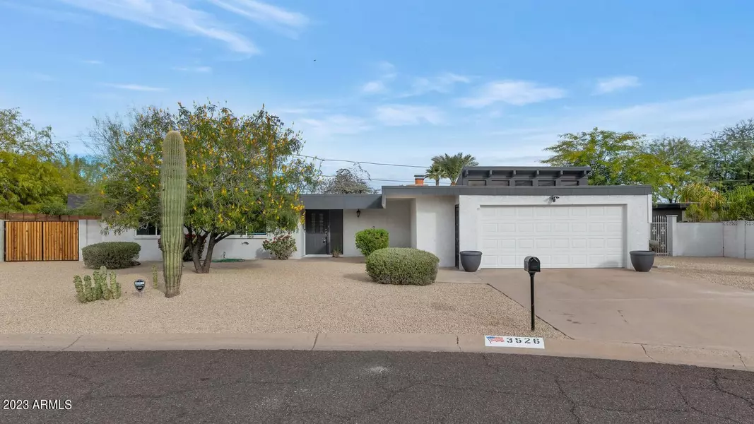 3526 E VIA ESTRELLA Road, Phoenix, AZ 85028