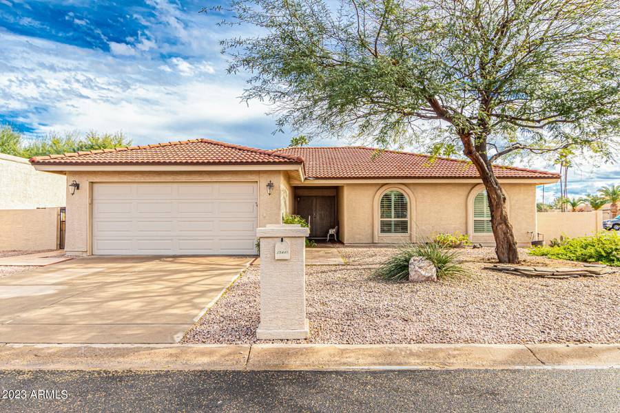 25449 S PINEWOOD Drive, Sun Lakes, AZ 85248