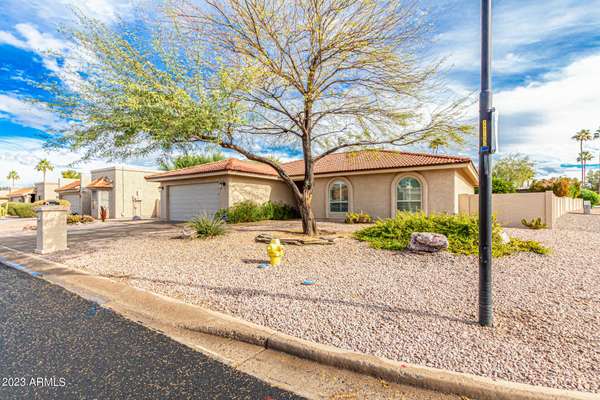 Sun Lakes, AZ 85248,25449 S PINEWOOD Drive