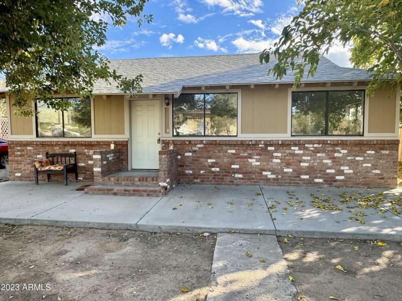 19361 E SPENCER Street, Black Canyon City, AZ 85324