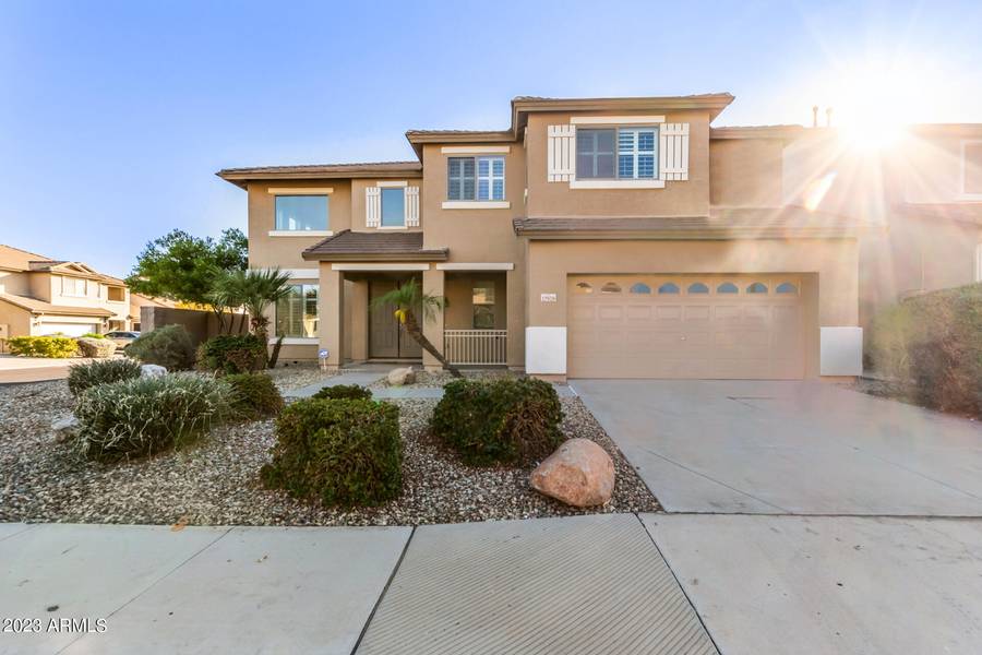 17939 W DESERT Lane, Surprise, AZ 85388