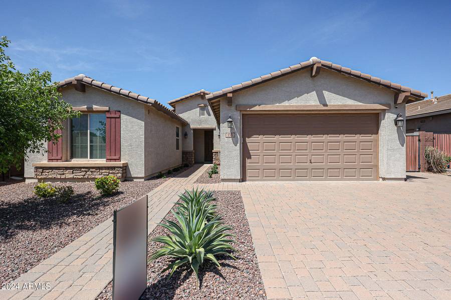 158 W WINTERBERRY Avenue, San Tan Valley, AZ 85140