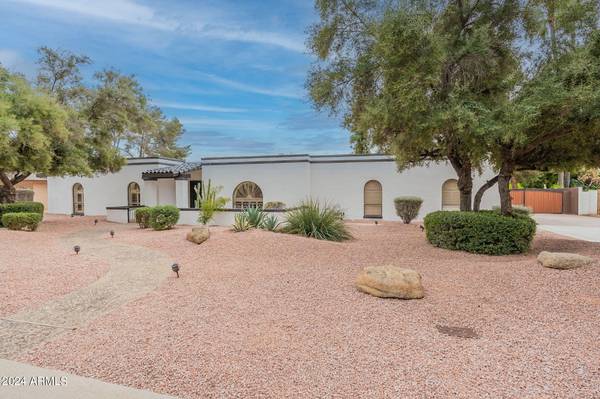 Scottsdale, AZ 85254,5501 E WINDROSE Drive