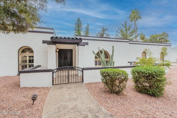 Scottsdale, AZ 85254,5501 E WINDROSE Drive