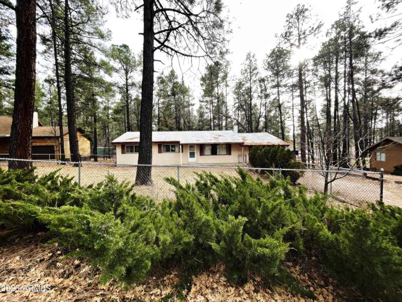 555 E PINECREST Drive, Pinetop, AZ 85935