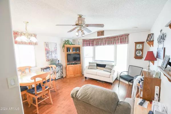 Mesa, AZ 85215,5735 E McDowell Road #266