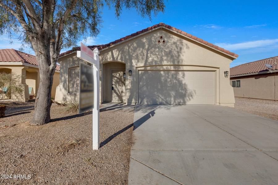 2672 W SILVER CREEK Lane, San Tan Valley, AZ 85144