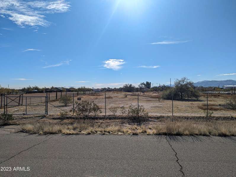 19149 W ROADRUNNER Road #-, Wittmann, AZ 85361