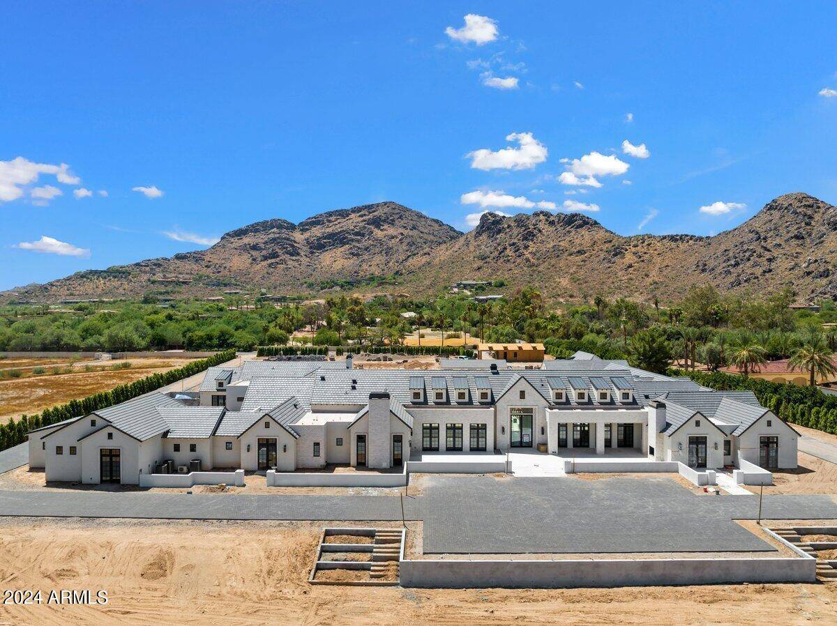 Paradise Valley, AZ 85253,5724 E MOCKINGBIRD Lane