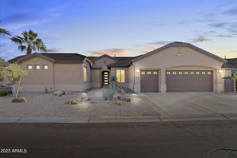 16275 W CHEERY LYNN Road, Goodyear, AZ 85395