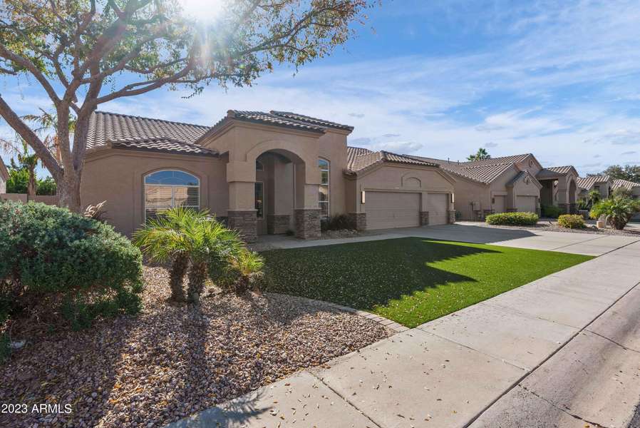 5643 W ORCHID Lane, Chandler, AZ 85226