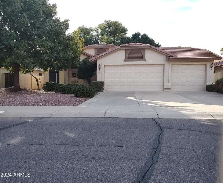 1119 E GAIL Drive, Gilbert, AZ 85296