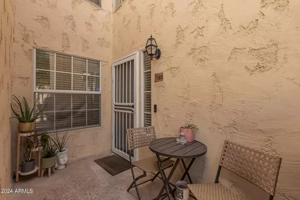 1333 E MORTEN Avenue E #123, Phoenix, AZ 85020