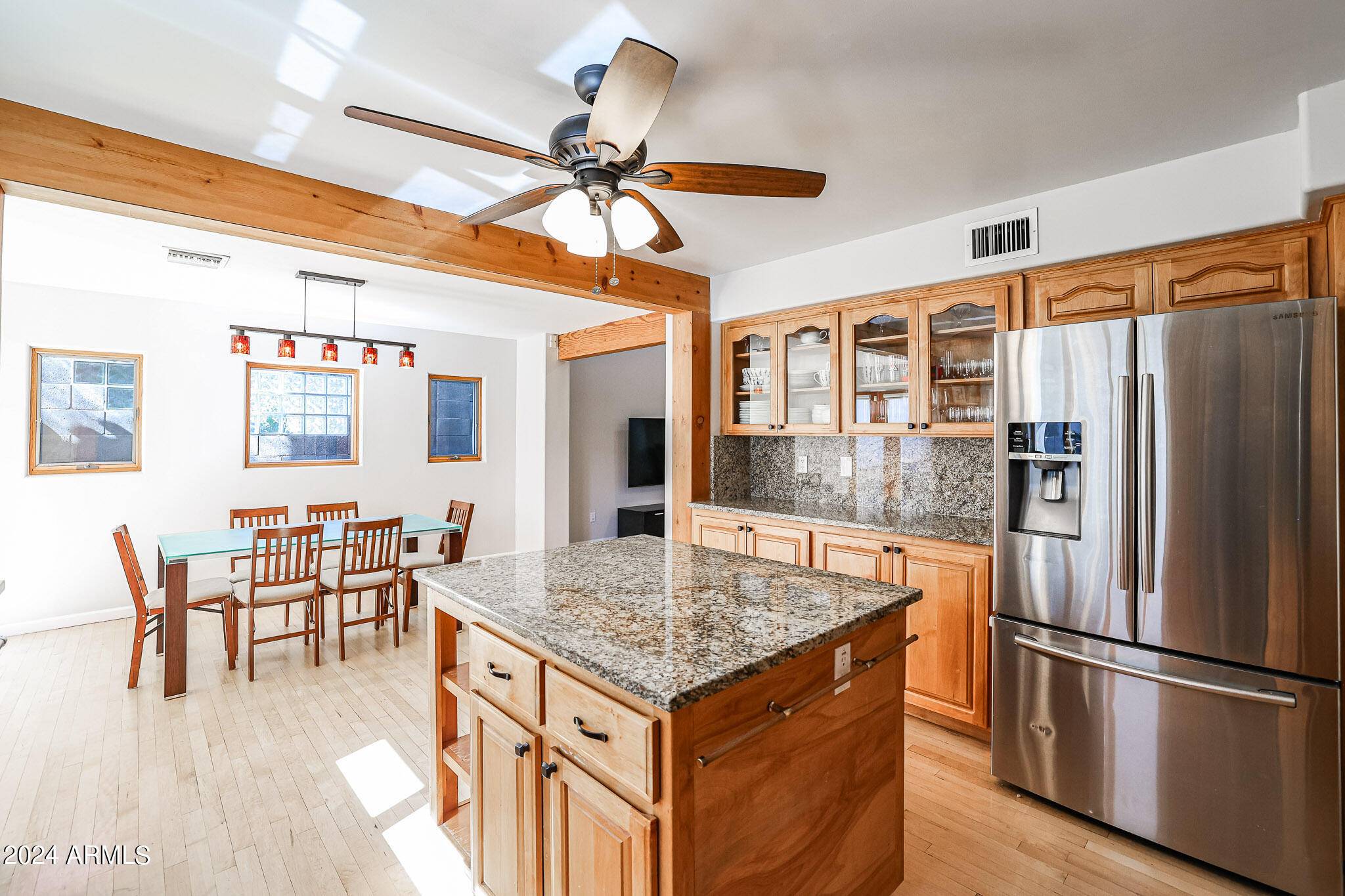 Phoenix, AZ 85022,1736 E GELDING Drive
