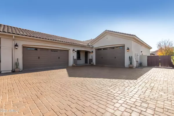 Gilbert, AZ 85298,2069 E CRESCENT Way