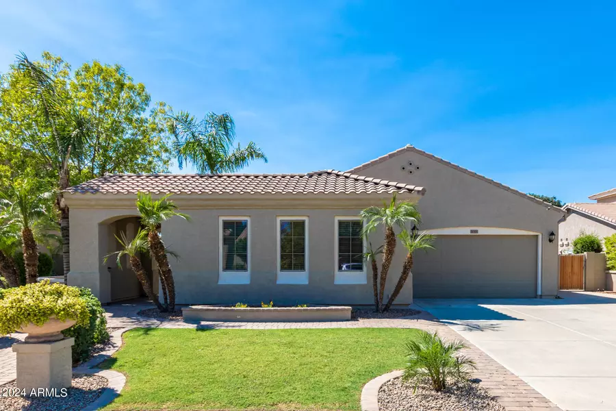 4300 S MARBLE Street, Gilbert, AZ 85297