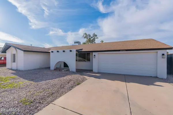 Phoenix, AZ 85051,3825 W DALPHIN Road