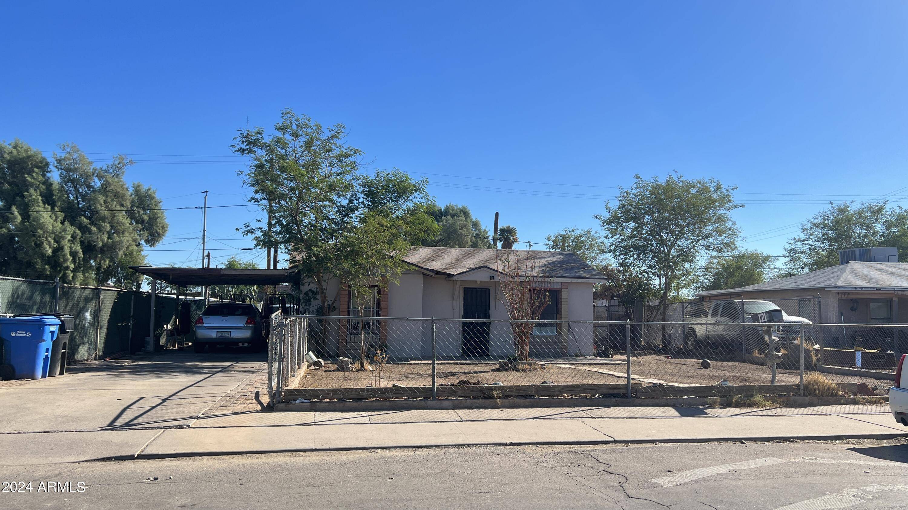 121 N 28TH Avenue, Phoenix, AZ 85009