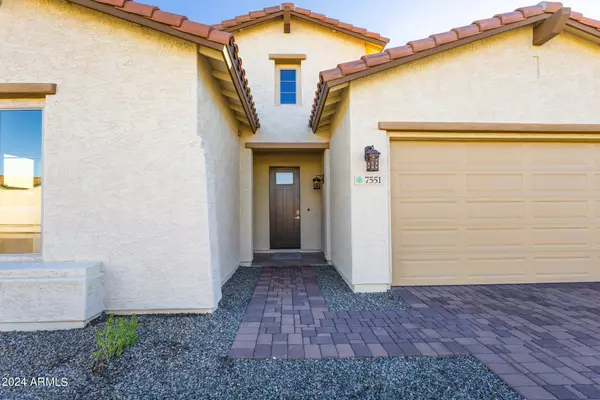 Peoria, AZ 85381,7551 W GELDING Drive