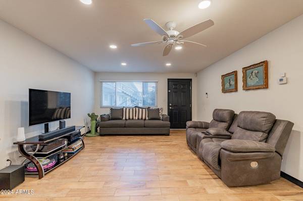 Phoenix, AZ 85014,1111 E TURNEY Avenue #9