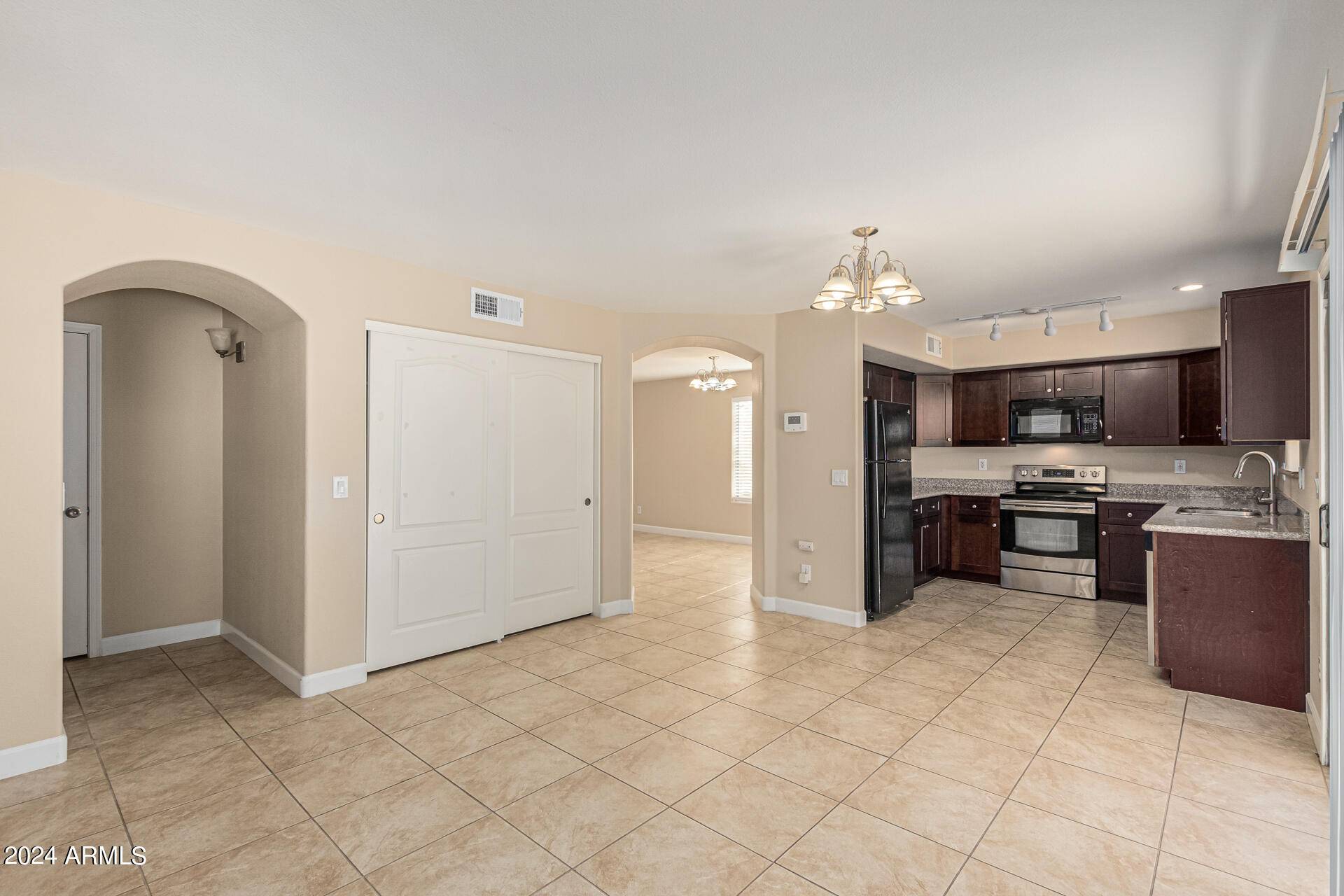 Laveen, AZ 85339,8406 S 49TH Lane