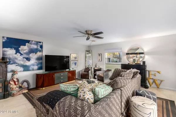 Phoenix, AZ 85022,15426 N 2ND Way